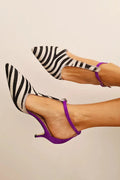 Savana - Zapatos de tacón de estampado de cebra con tacón morado y tira trasera
